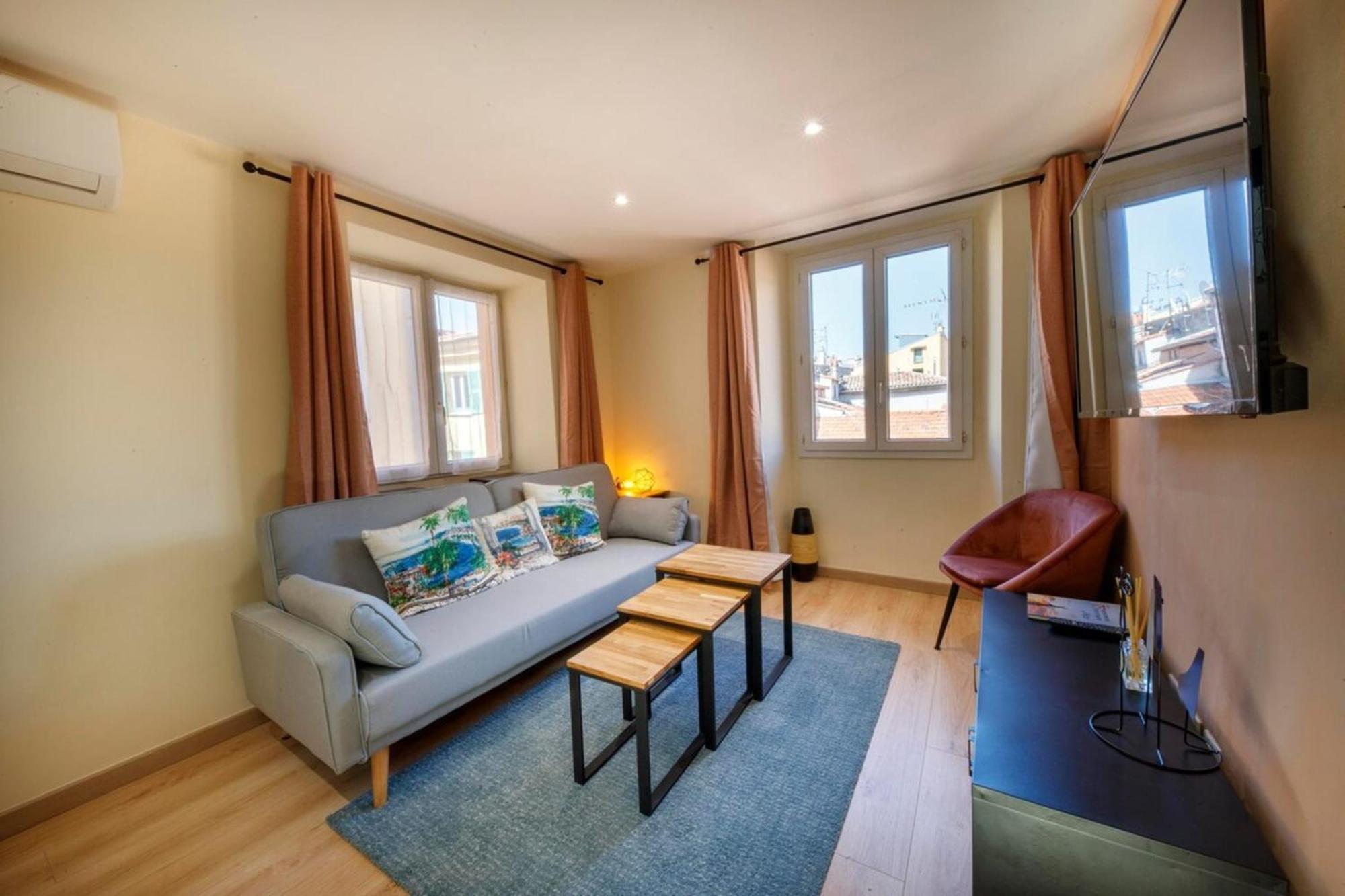06A2 - Heart Of Old Nice Beautiful Renovated Apartment Екстер'єр фото