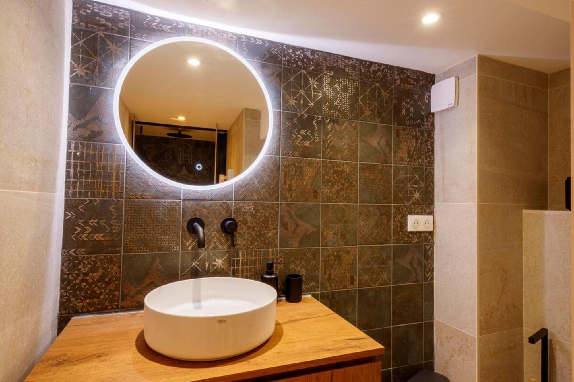 06A2 - Heart Of Old Nice Beautiful Renovated Apartment Екстер'єр фото